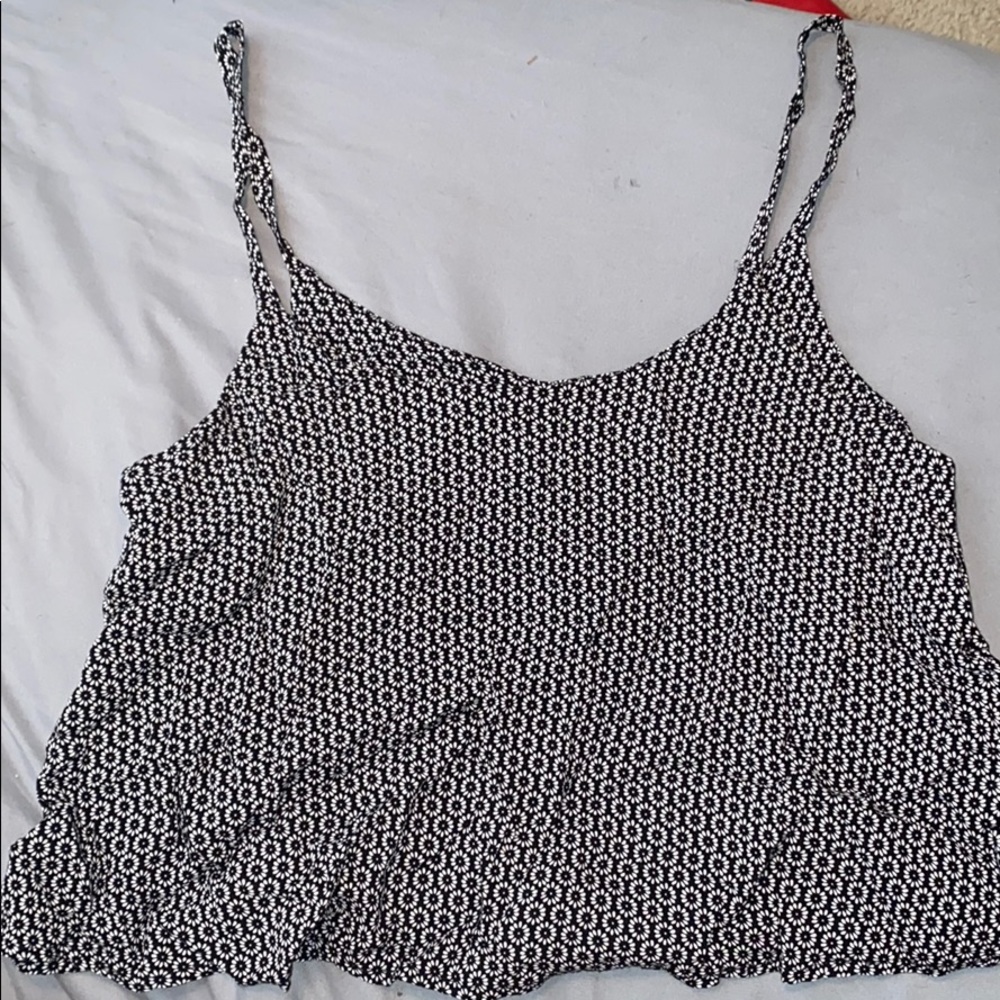 Crop spaghetti strap shirt